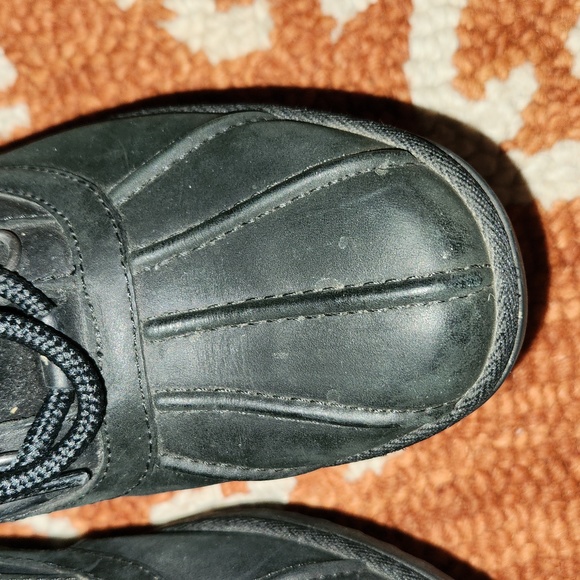 UGG Heather Women size 8 Waterproof Black Leather/Suede Boots - Picture 13 of 15